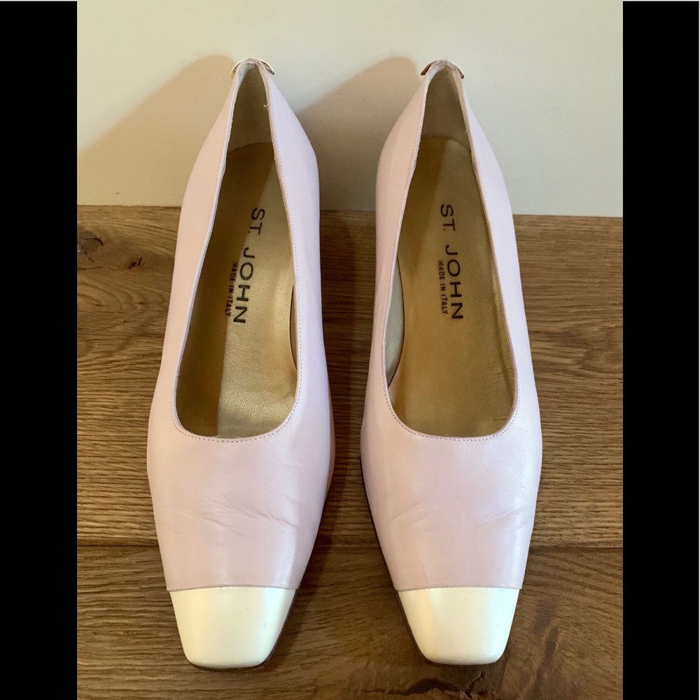 St. John Spectator Pumps